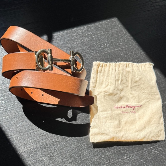 Salvatore Ferragamo Tan Leather Belt with Gold Buckle - Picture 1 of 4
